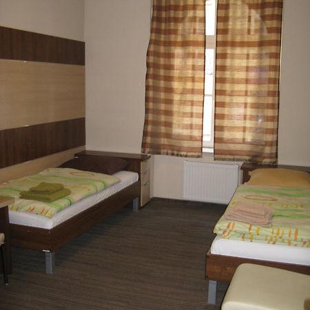 Dom Studencki Akademia Muzyczna Hostel Krakkó Kültér fotó